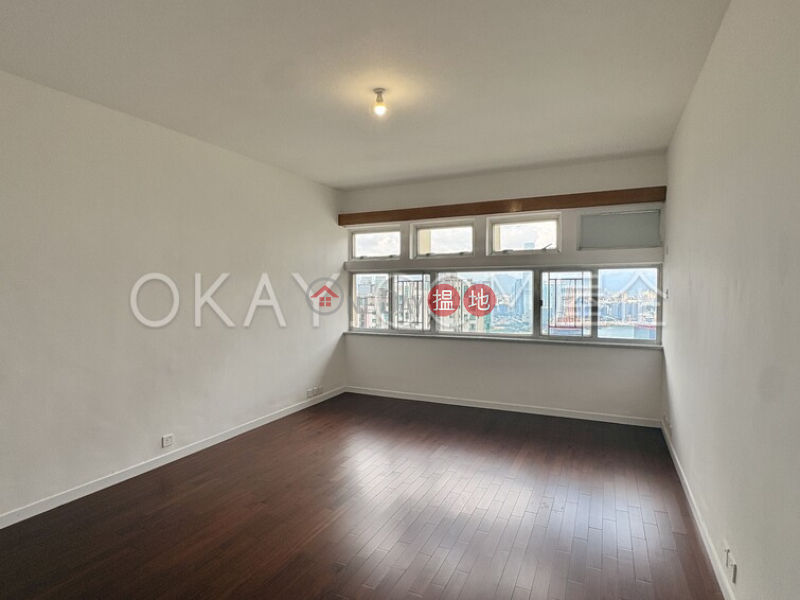 HK$ 88,300/ month, Fairmont Gardens Western District | Stylish 4 bedroom on high floor with balcony & parking | Rental