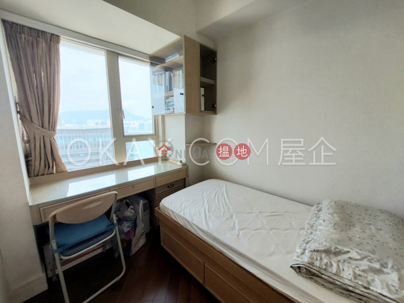 Beautiful 3 bedroom on high floor with balcony | For Sale | La Place De Victoria 慧雲峰 Sales Listings