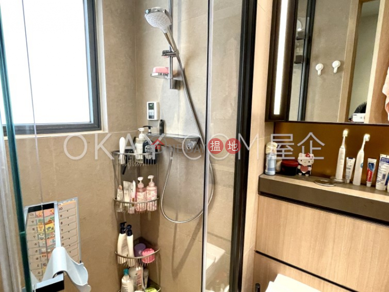 Elegant 2 bedroom with balcony | For Sale | Cetus Square Mile 利奧坊．凱岸 Sales Listings