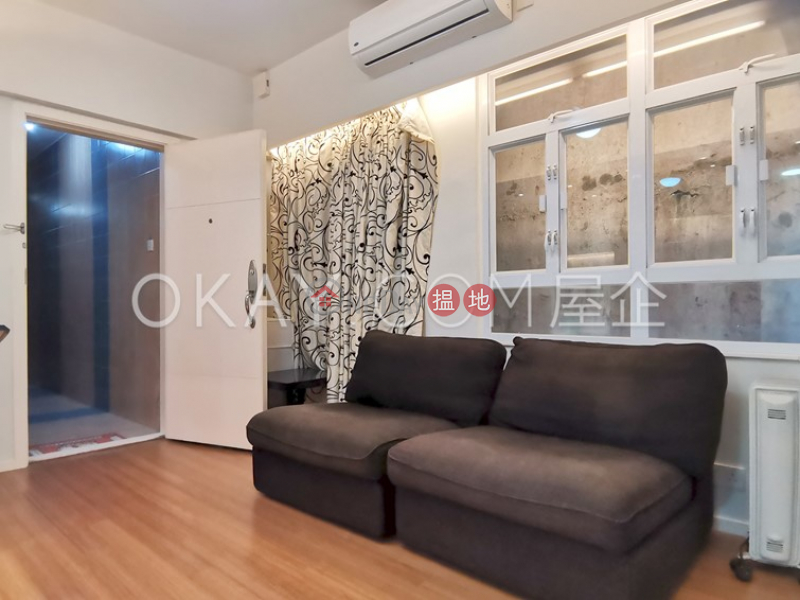 Property Search Hong Kong | OneDay | Residential, Sales Listings | Intimate 1 bedroom in Sheung Wan | For Sale
