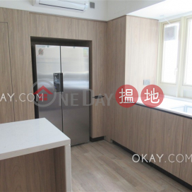 Unique 2 bedroom in Mid-levels Central | Rental | St. Joan Court 勝宗大廈 _0