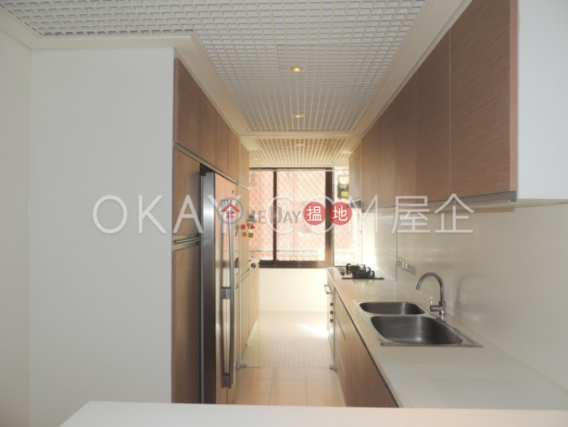 HK$ 7,300.28萬|陽明山莊 眺景園南區|4房3廁,實用率高,星級會所,連車位陽明山莊 眺景園出售單位