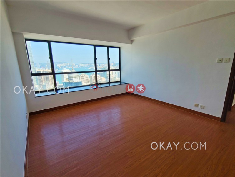 Gorgeous 3 bedroom on high floor with rooftop | Rental | The Grand Panorama 嘉兆臺 Rental Listings