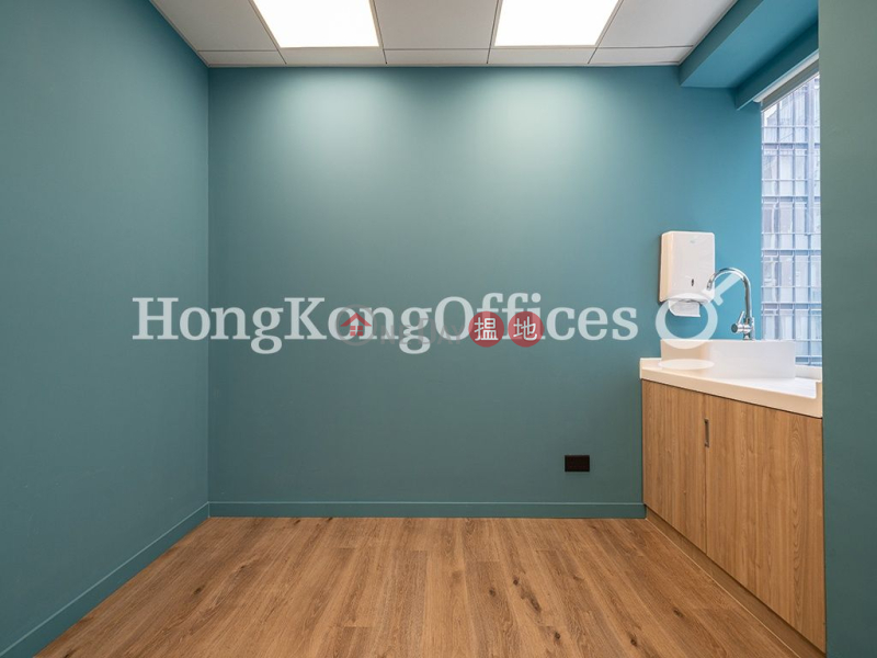 HK$ 99,100/ month, 35 QRC Central District | Office Unit for Rent at 35 QRC