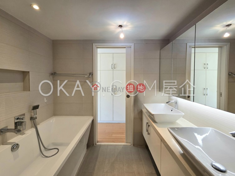 4房2廁,實用率高,星級會所,獨立屋蔚陽1期朝暉徑103號出租單位|蔚陽1期朝暉徑103號(Phase 1 Headland Village, 103 Headland Drive)出租樓盤 (OKAY-R33305)