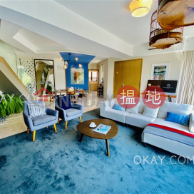Stylish house with rooftop & parking | For Sale | The Woods 尚林 _0