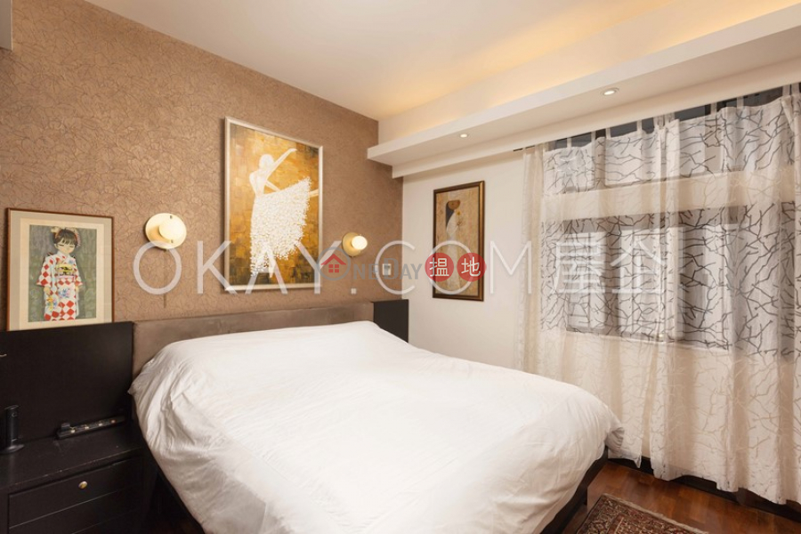 Efficient 3 bedroom with balcony & parking | For Sale 84 Pok Fu Lam Road | Western District | Hong Kong Sales HK$ 30.8M