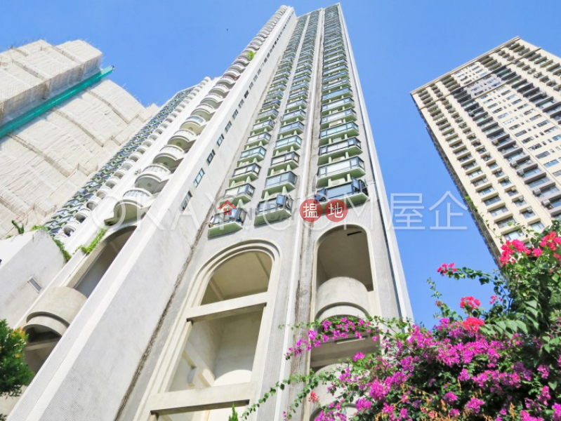 Stylish 4 bedroom with parking | Rental, Beverly Hill 比華利山 Rental Listings | Wan Chai District (OKAY-R26601)