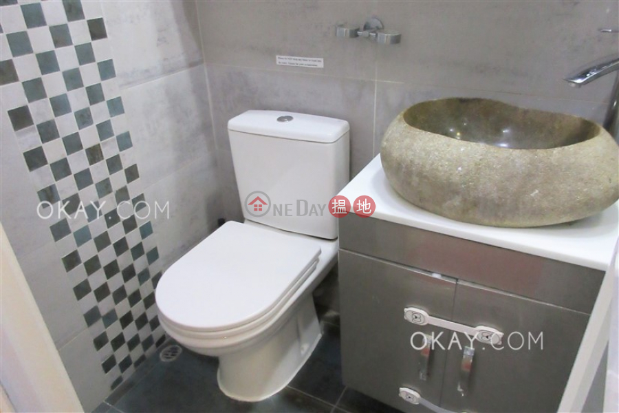 HK$ 7.7M David House | Wan Chai District Practical 3 bedroom on high floor with balcony | For Sale