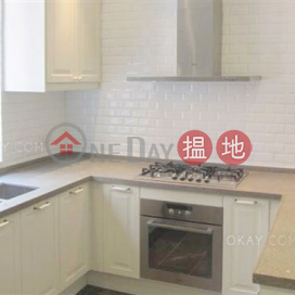 Elegant 2 bedroom with balcony & parking | For Sale|31-33 Village Terrace(31-33 Village Terrace)Sales Listings (OKAY-S75141)_0