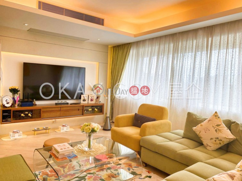 Property Search Hong Kong | OneDay | Residential | Sales Listings | Stylish 2 bedroom on high floor with racecourse views | For Sale