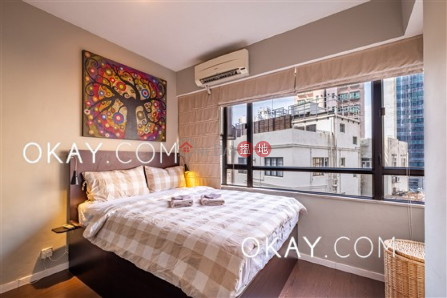 HK$ 11.6M Cameo Court, Central District Tasteful 2 bedroom in Mid-levels West | For Sale