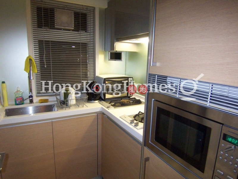 HK$ 13M Centrestage Central District | 3 Bedroom Family Unit at Centrestage | For Sale