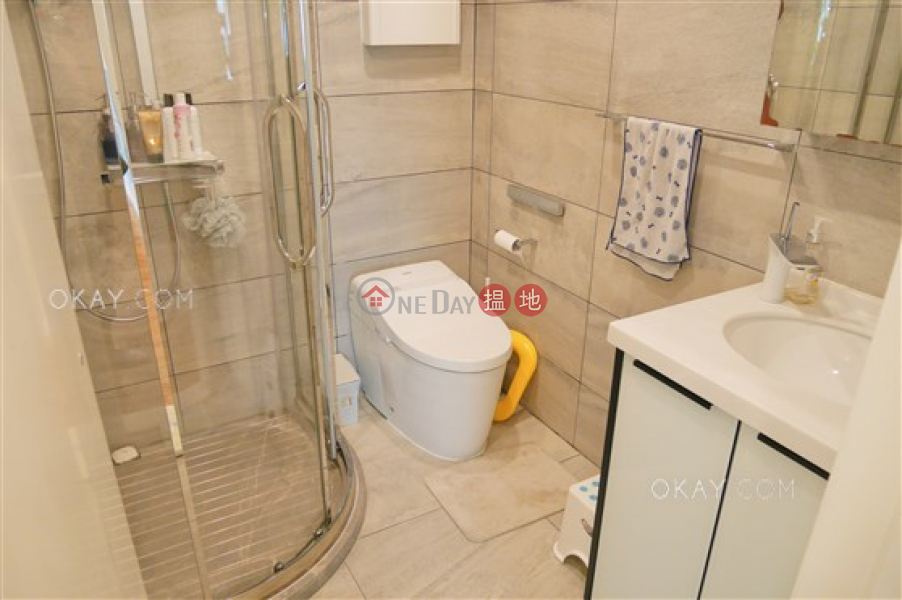 Popular 2 bedroom with terrace & parking | For Sale | Gallant Place 嘉逸居 Sales Listings