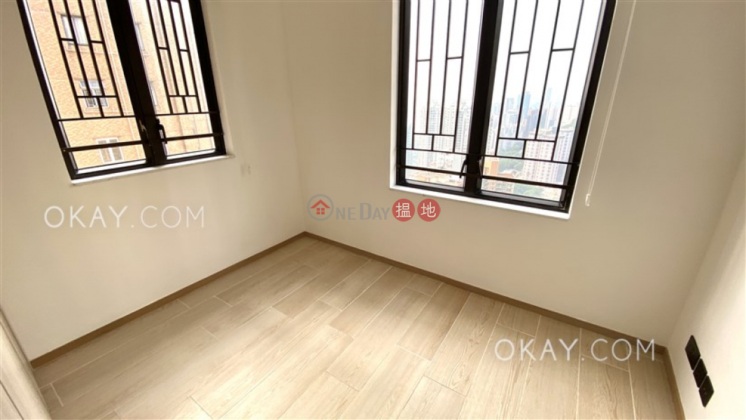 Rare 2 bedroom with parking | Rental, Tai Hang Terrace 大坑台 Rental Listings | Wan Chai District (OKAY-R165500)