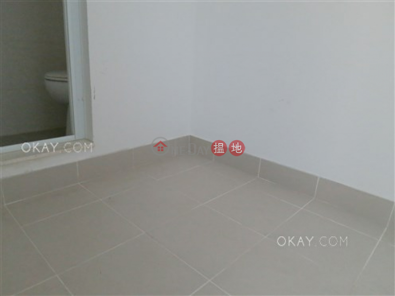 Charming 3 bedroom with balcony | Rental, The Summa 高士台 Rental Listings | Western District (OKAY-R287805)