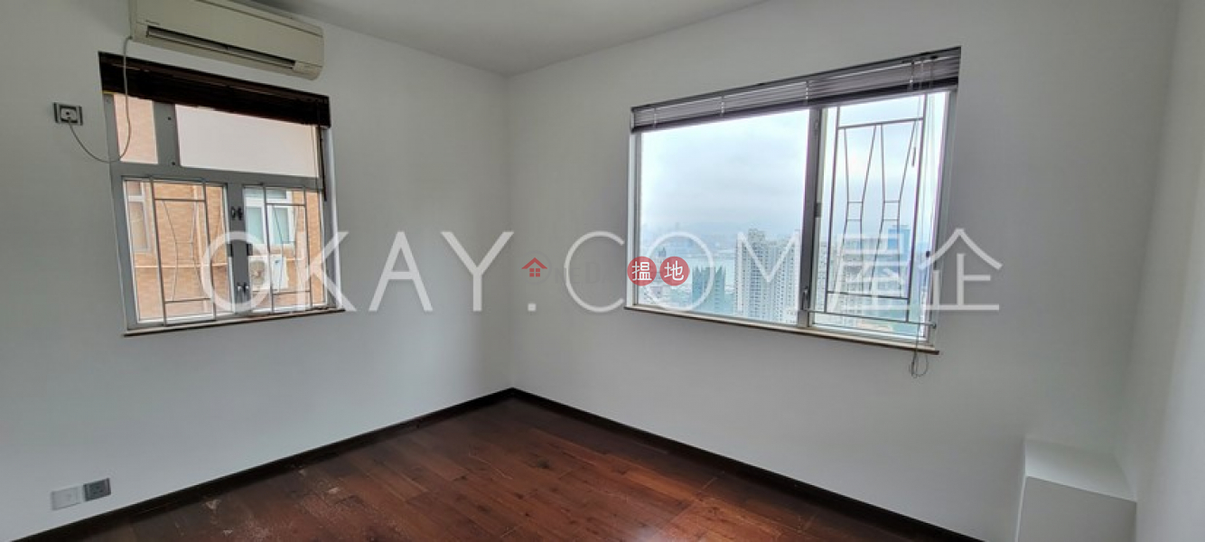 Charming 2 bed on high floor with sea views & parking | Rental | Tai Hang Terrace 大坑台 Rental Listings