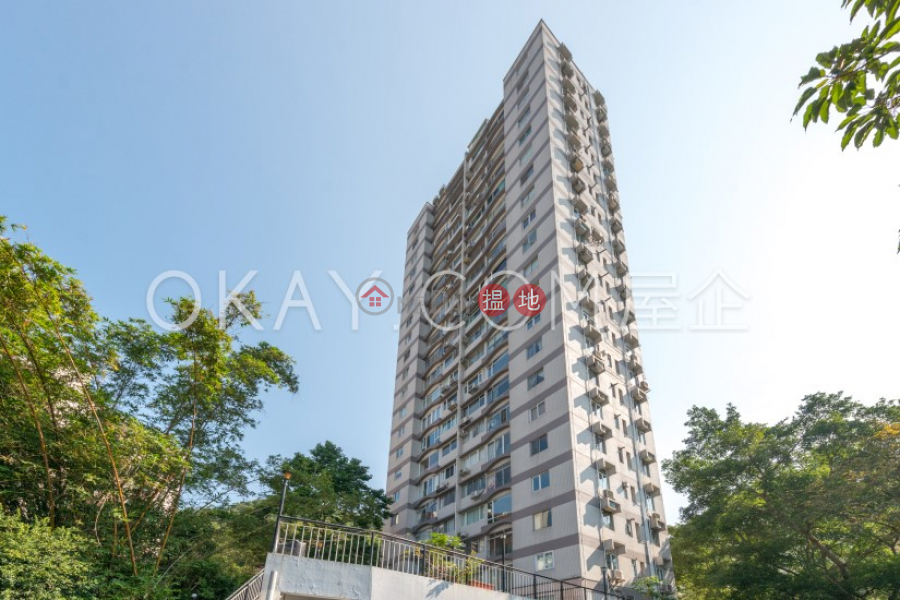 Unique penthouse with rooftop & parking | Rental | Emerald Garden 嘉瑜園 Rental Listings