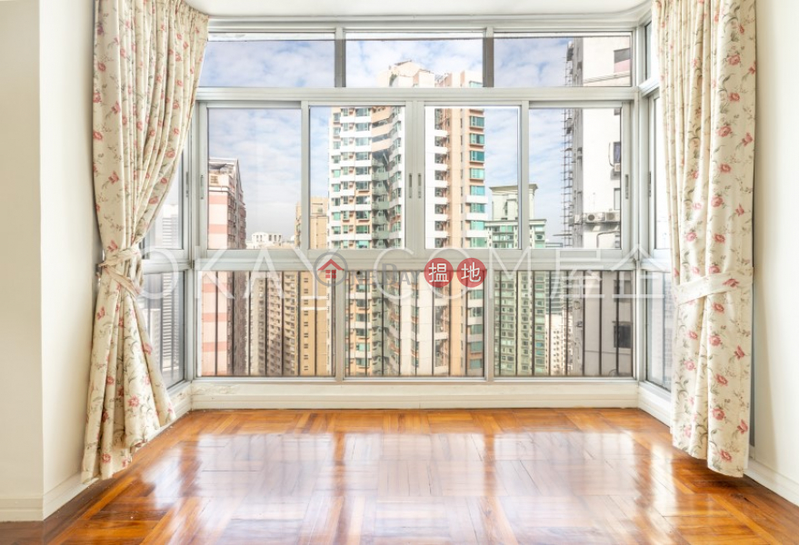 Efficient 3 bedroom on high floor with parking | For Sale | Monticello 滿峰台 Sales Listings