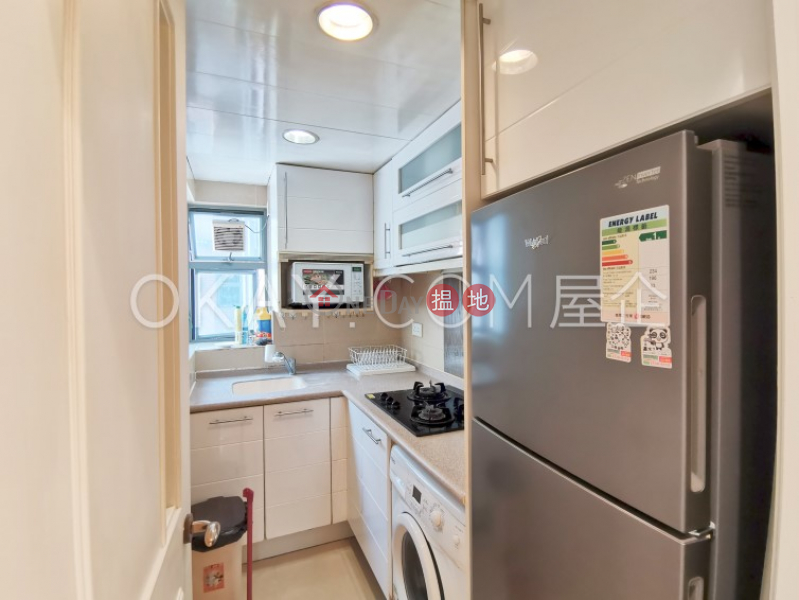 Gorgeous 2 bedroom in Sheung Wan | For Sale | Queen\'s Terrace 帝后華庭 Sales Listings