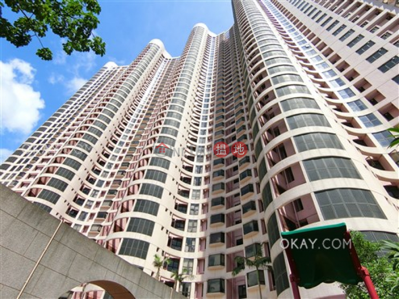 Lovely 3 bedroom on high floor with sea views & balcony | Rental | Pacific View 浪琴園 Rental Listings