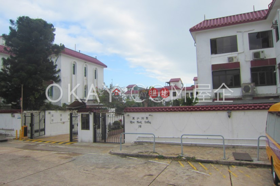 3房2廁,實用率高,極高層,連車位麗莎灣別墅出售單位38碧翠路 | 西貢-香港|出售|HK$ 1,450萬