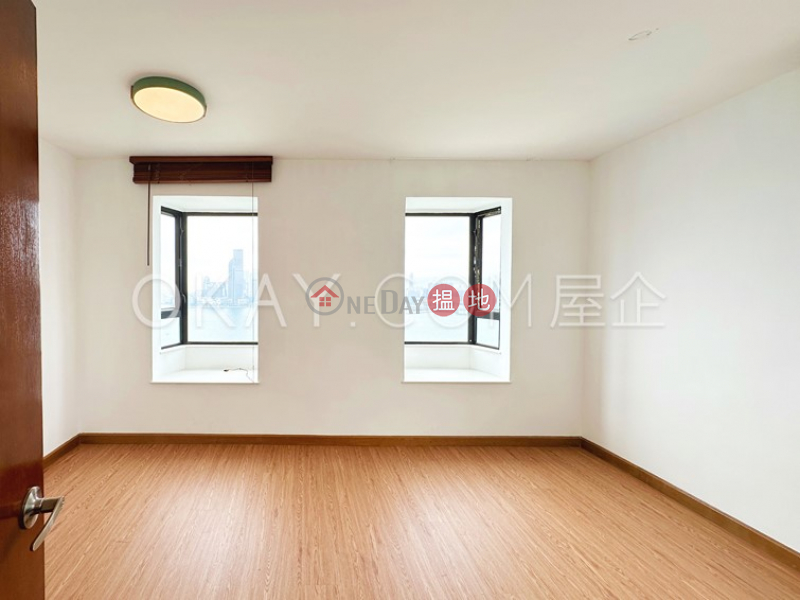 Charming 1 bedroom on high floor with sea views | For Sale | Victoria Centre Block 1 維多利中心 1座 Sales Listings