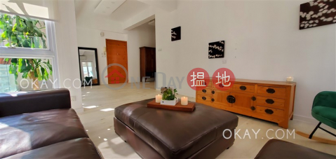 2房1廁,極高層,露台《麗池花園大廈出租單位》 | 麗池花園大廈 Ritz Garden Apartments _0