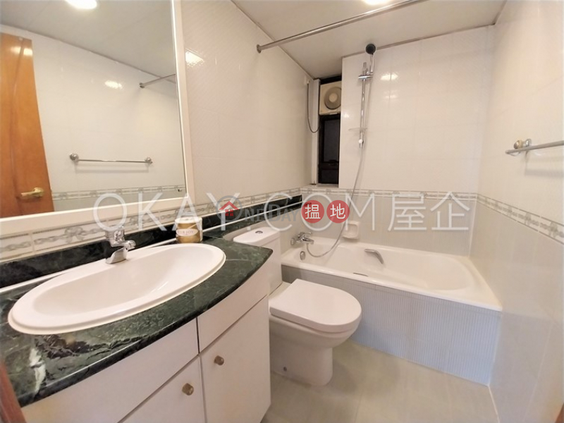 HK$ 18.65M, Block B Grandview Tower Eastern District, Efficient 2 bedroom with parking | For Sale