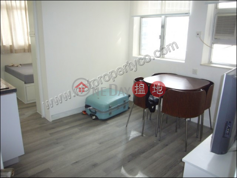 One good size bedroom unit for Rent in Wan Chai|Kwong Tak Building(Kwong Tak Building)Rental Listings (A041723)_0