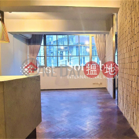 Property for Sale at Hollywood Building with 2 Bedrooms