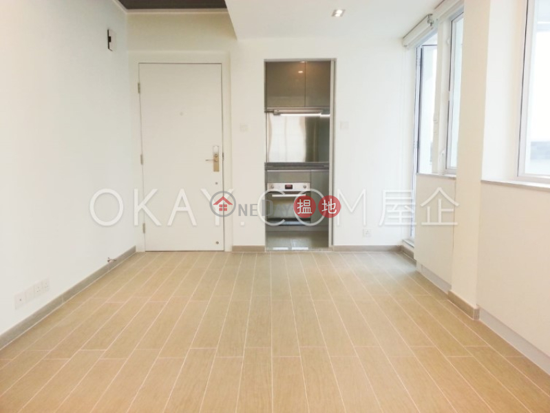 HK$ 29,800/ month, Wah Ming Centre, Western District Practical 1 bed on high floor with rooftop & terrace | Rental