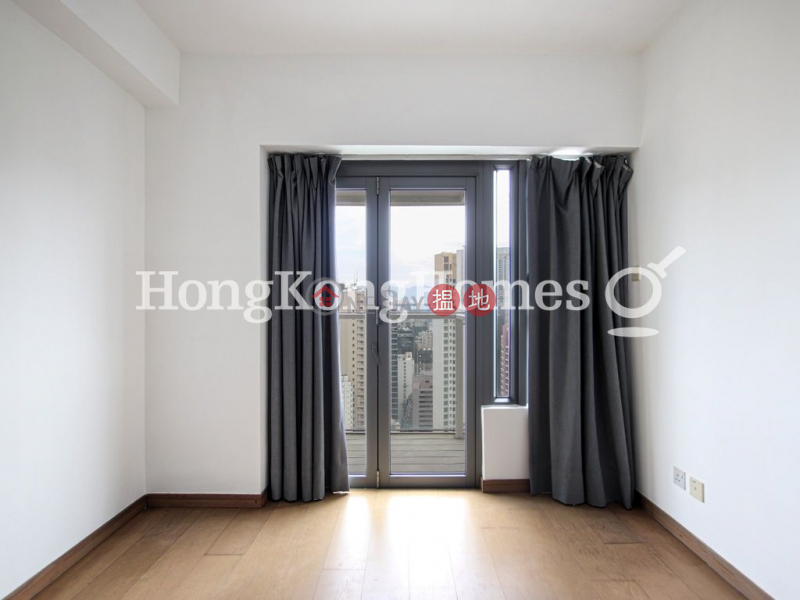 HK$ 38,000/ month | Centre Point | Central District 3 Bedroom Family Unit for Rent at Centre Point