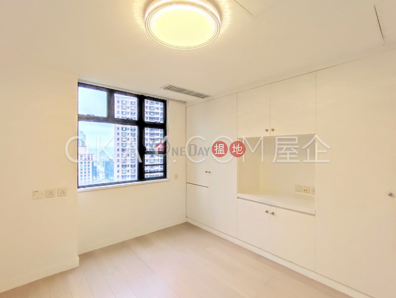 HK$ 85,000/ month, Po Garden Central District | Gorgeous 3 bedroom with parking | Rental
