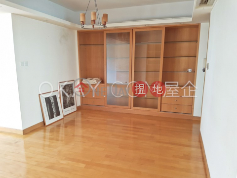Unique 2 bedroom on high floor with rooftop & parking | Rental | Full View Court 富威閣 _0