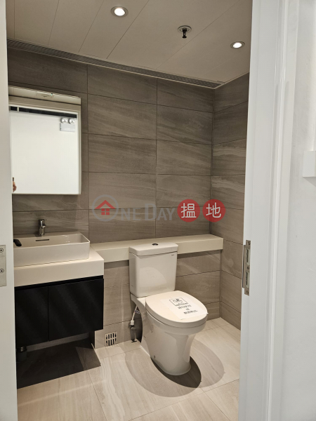 One Vista Summit, High | Office / Commercial Property Rental Listings | HK$ 12,500/ month