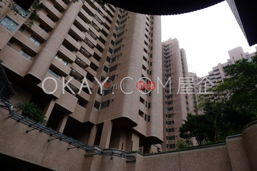 Unique 3 bedroom with balcony & parking | Rental | Parkview Corner Hong Kong Parkview 陽明山莊 眺景園 Rental Listings