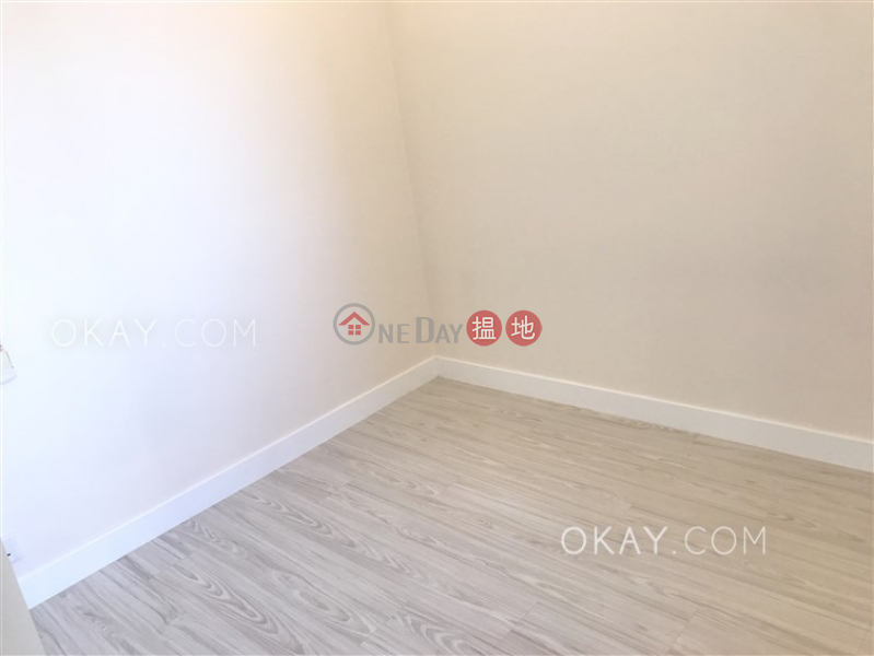 Practical 1 bed on high floor with harbour views | Rental | On Fung Building 安峰大廈 Rental Listings