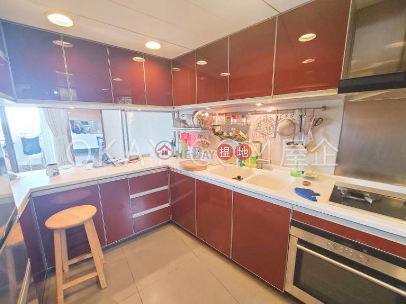HK$ 60,000/ month | Greenery Garden | Western District | Popular 3 bedroom with sea views, balcony | Rental