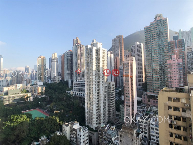 Nicely kept 2 bedroom with balcony | Rental | Island Crest Tower 2 縉城峰2座 Rental Listings