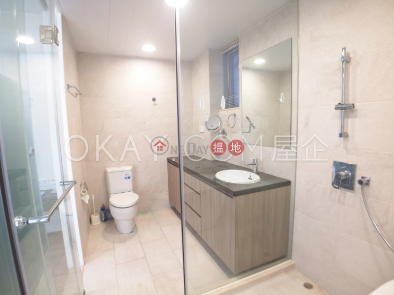 Efficient 3 bedroom on high floor with parking | For Sale | Leon Court 利安閣 Sales Listings