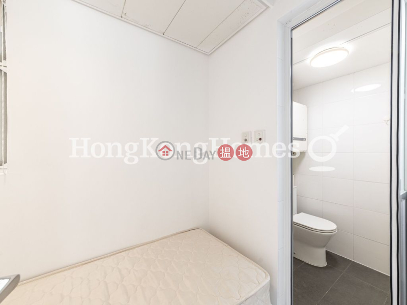 3 Bedroom Family Unit for Rent at Centrestage | Centrestage 聚賢居 Rental Listings