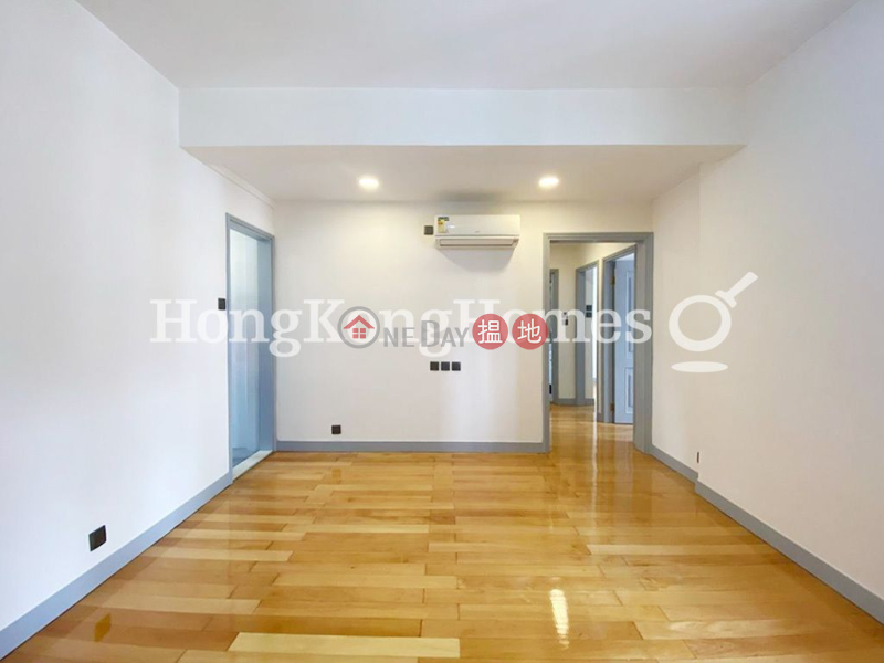 Property Search Hong Kong | OneDay | Residential Rental Listings 3 Bedroom Family Unit for Rent at Tak On Mansion