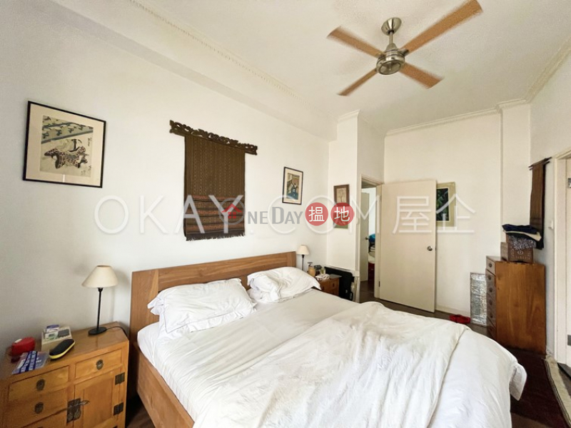 HK$ 25.8M, Grandview Mansion Wan Chai District Charming 3 bedroom with balcony & parking | For Sale