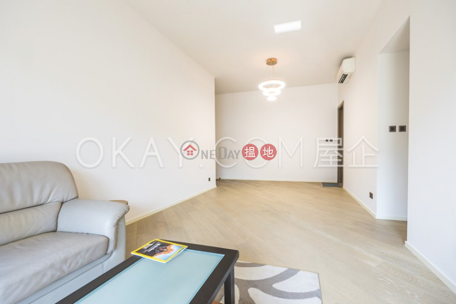 Gorgeous 3 bedroom with balcony & parking | Rental | Mount Pavilia Tower 11 傲瀧 11座 Rental Listings