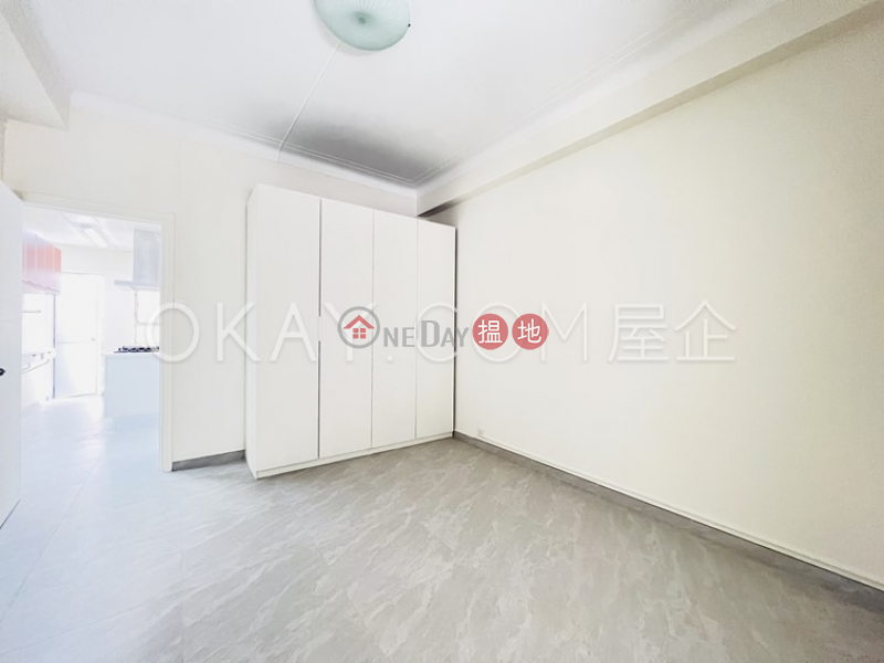 HK$ 48,000/ month | Welsby Court, Central District Luxurious 2 bedroom with harbour views | Rental