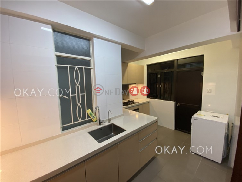 Charming 3 bedroom with balcony | Rental, 89 Blue Pool Road 藍塘道89 號 Rental Listings | Wan Chai District (OKAY-R293558)