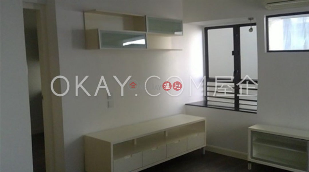 Property Search Hong Kong | OneDay | Residential | Sales Listings | Practical 1 bedroom in Mid-levels West | For Sale