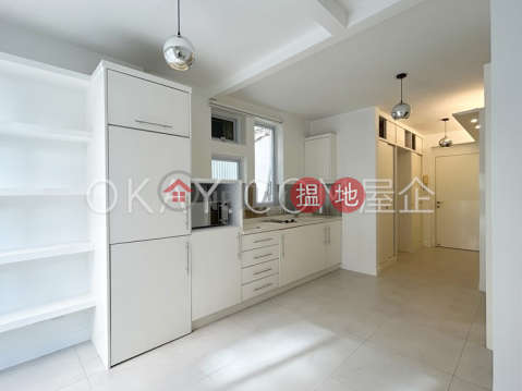 Charming 1 bedroom with terrace | For Sale | CNT Bisney 美琳園 _0