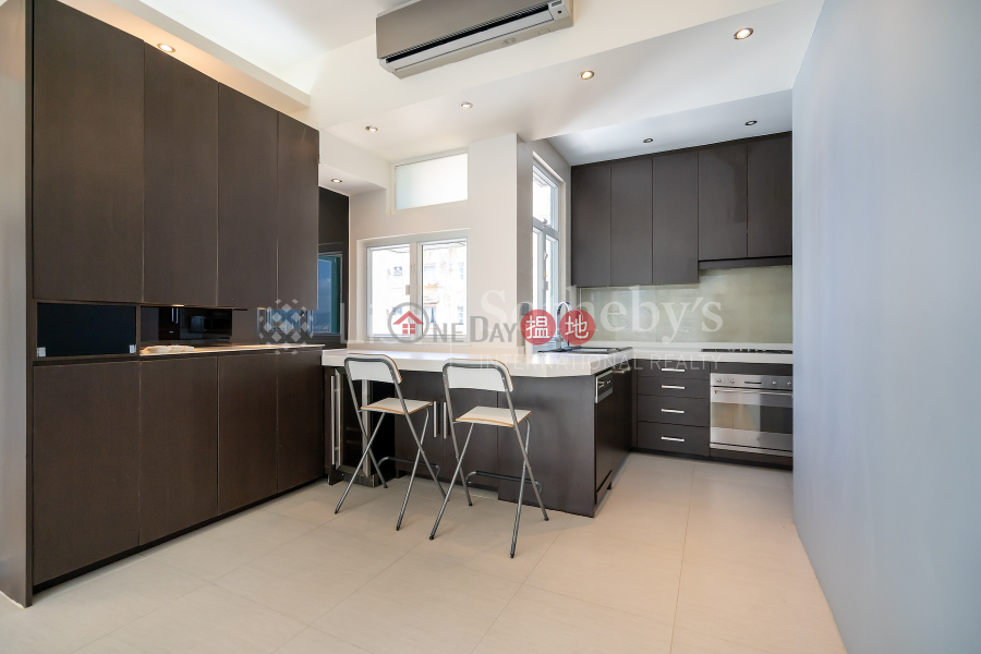 Property for Rent at Peaksville with 2 Bedrooms 74 Robinson Road | Western District, Hong Kong Rental, HK$ 47,000/ month